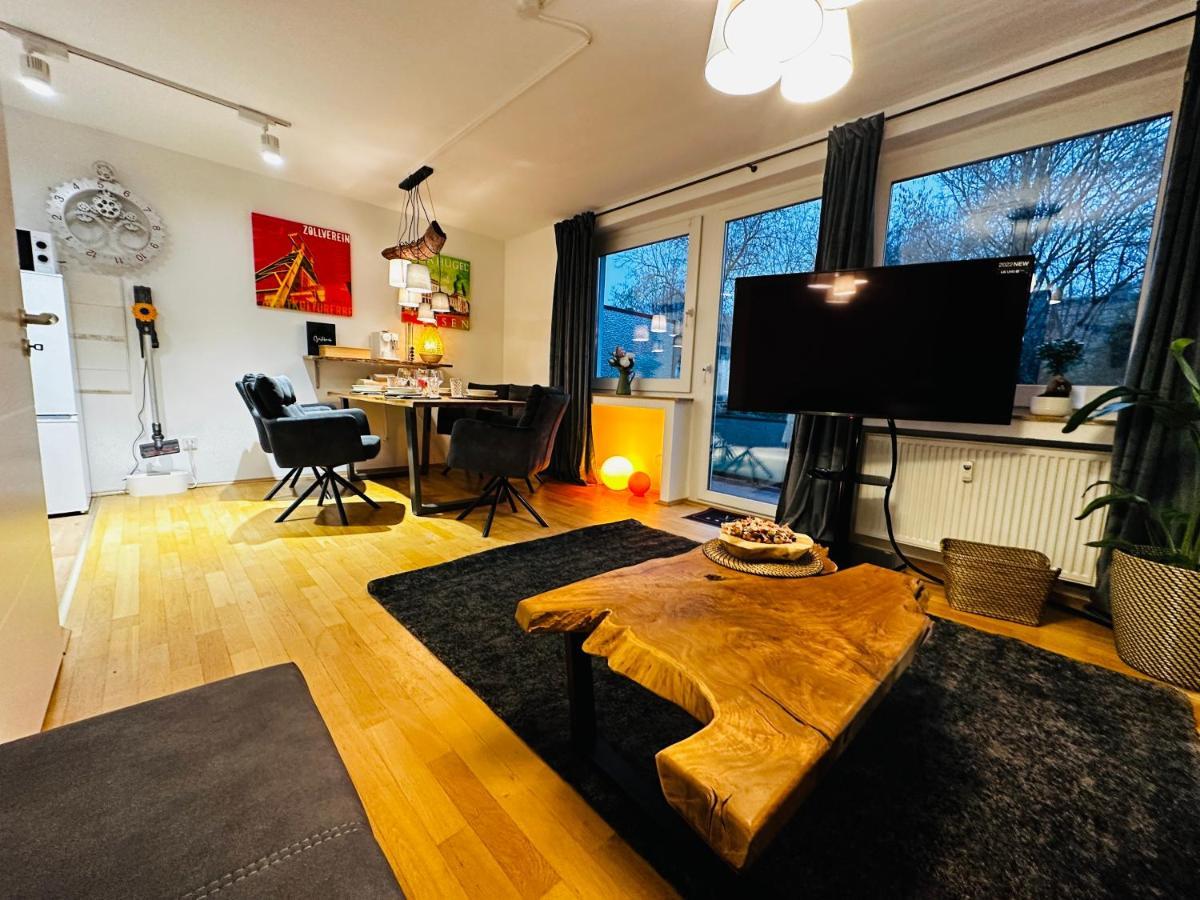 Apartament Stilvoll-Mit Balkon- Zentral - Netflix-Nespresso Essen Zewnętrze zdjęcie